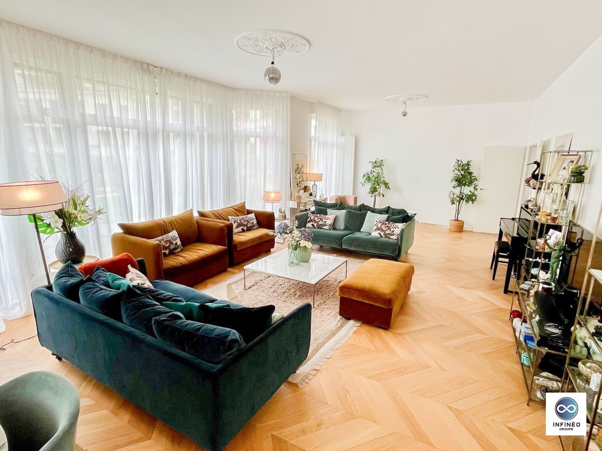 Villa à vendre à Clamart, 155,21 m², 7 pièces – photo 1 sur 11