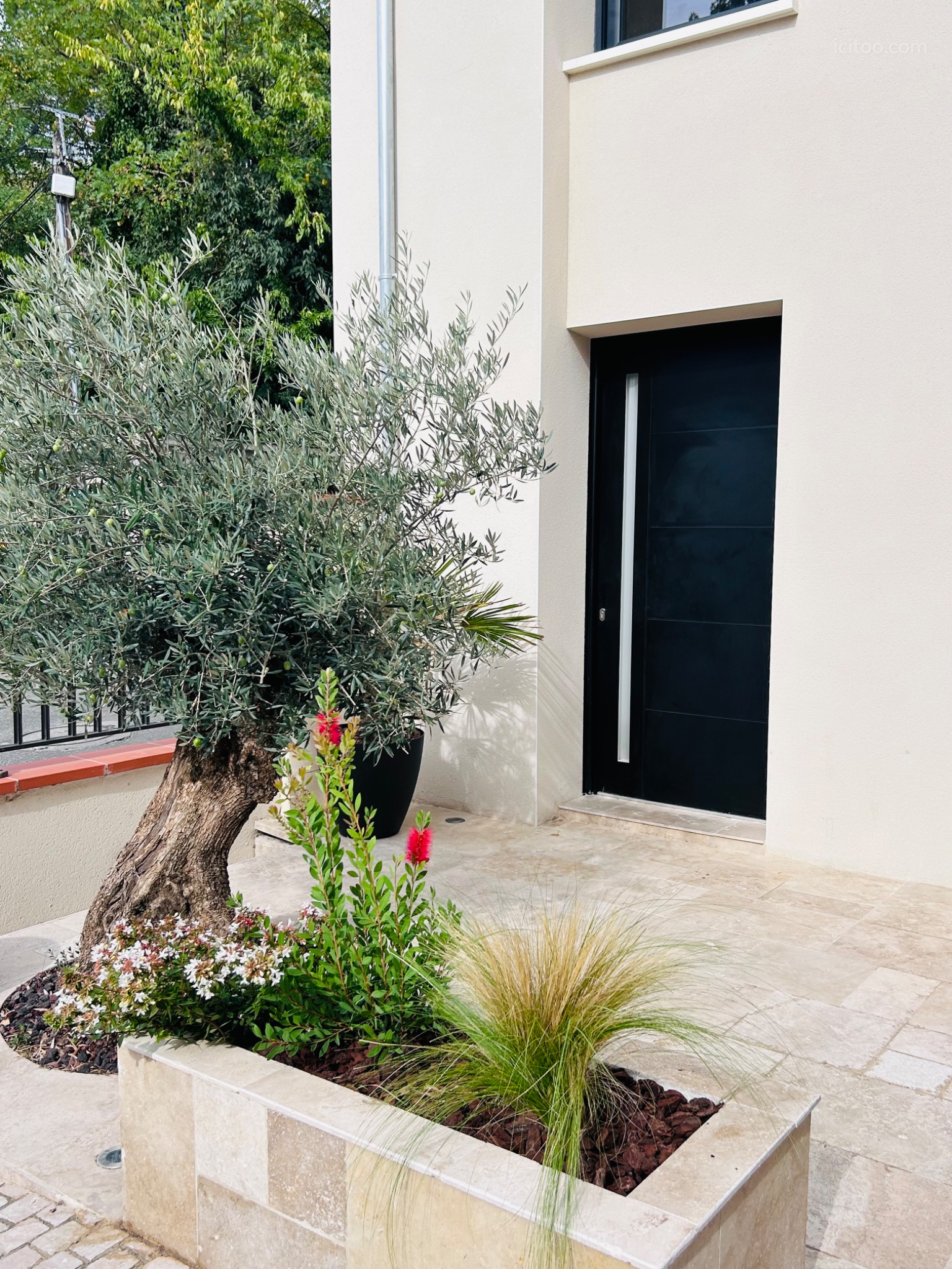 Maison à vendre à Castanet-Tolosan, 207 m², 6 pièces – photo 1 sur 14