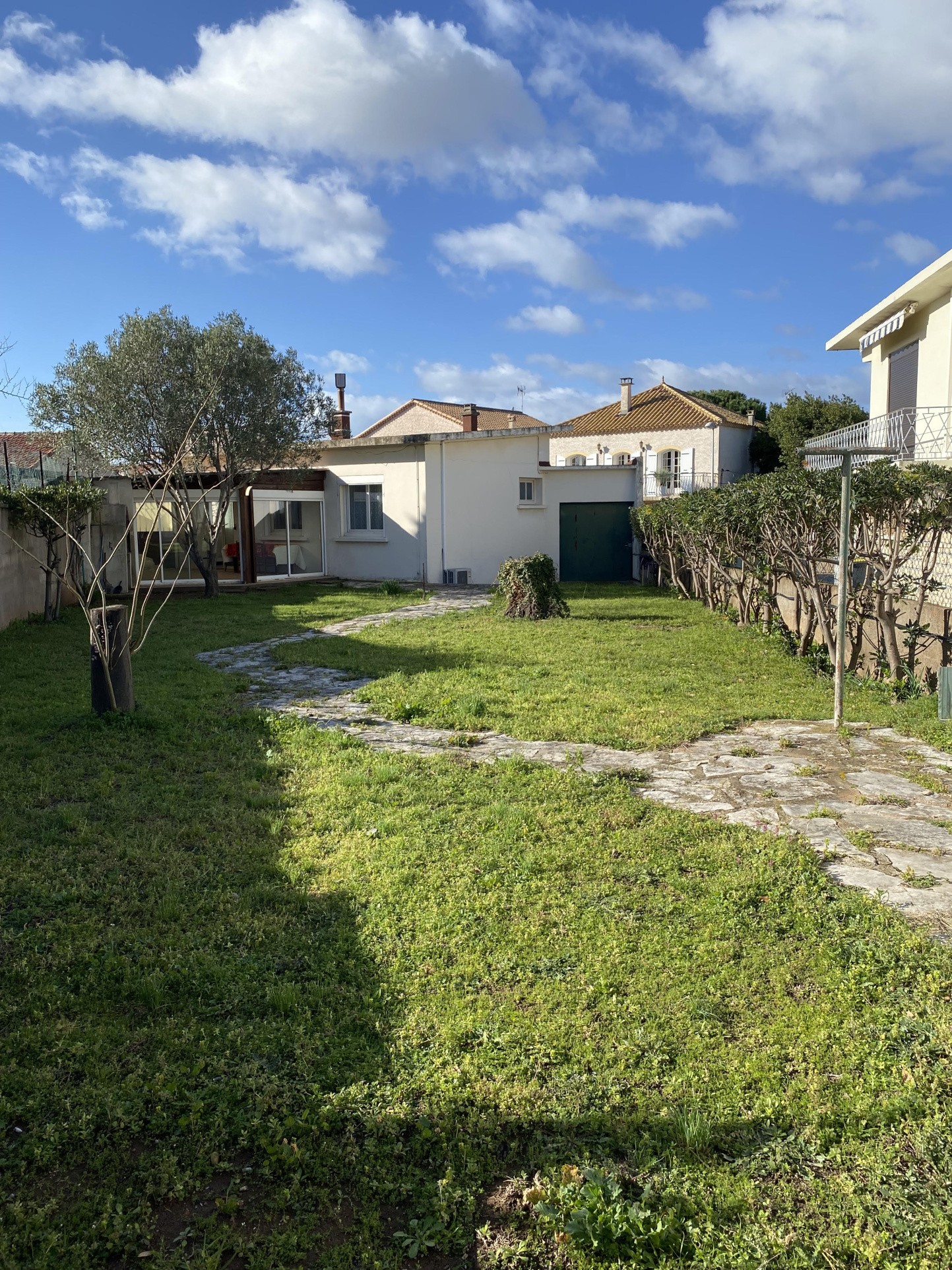 À louer à l’année Jolie maison meublée T3 avec jardin au cœur de Frontignan — photo 2