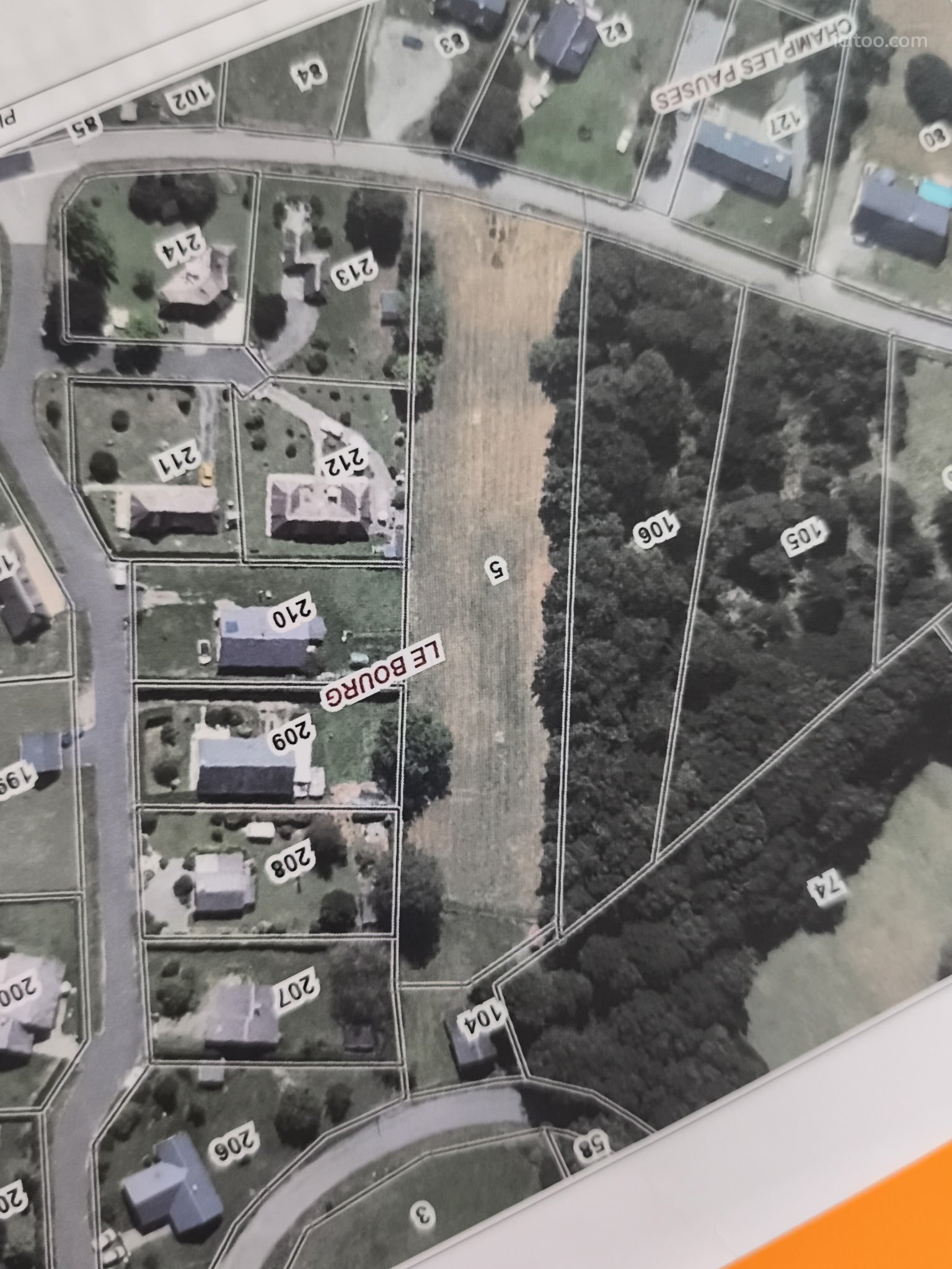 Terrain à vendre à Peyrelevade, 3 300 m² – photo 1 sur 1