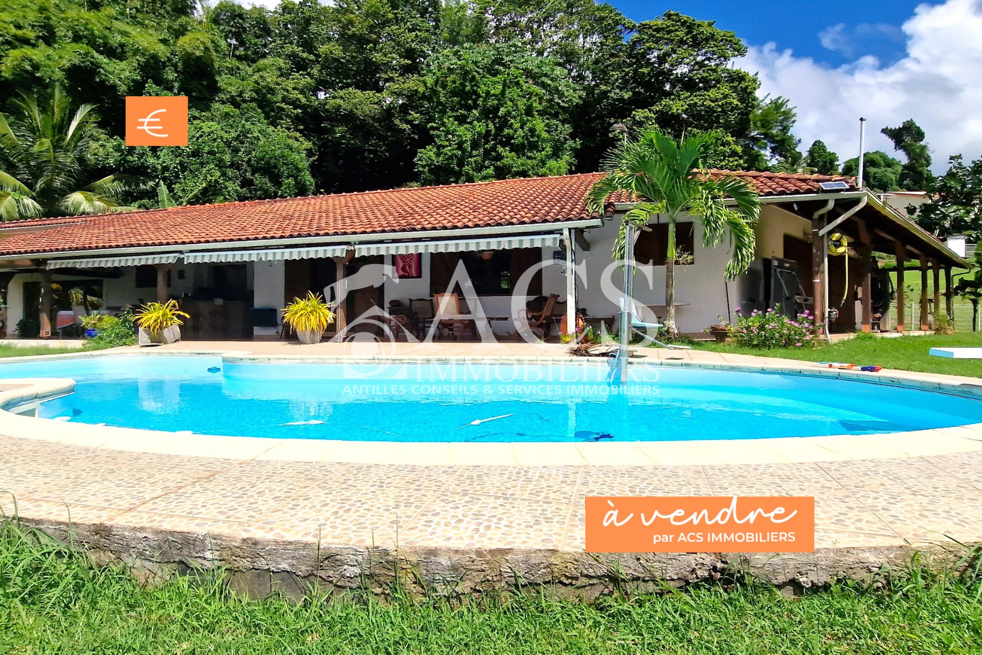 Villa à vendre à Le lamentin, 28,03 m², 5 pièces – photo 1 sur 8